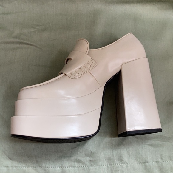 Steve Madden Heels - Picture 4 of 5